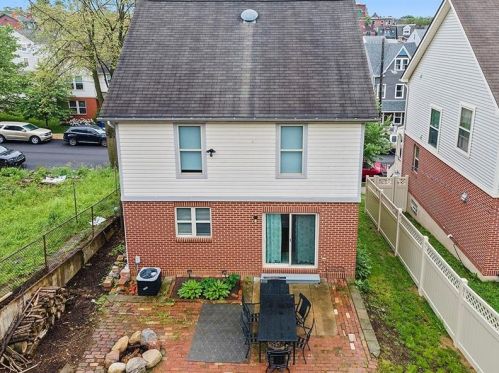 5015 Broad St, Pittsburgh PA  15224-2403 exterior