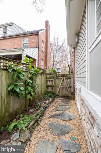 3240 Livingston St, Washington DC 20015-1756 exterior