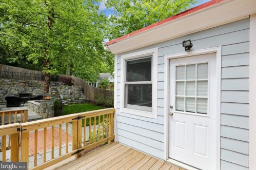 7426 Piney Branch Rd, Silver Spring MD 20901-4352 exterior