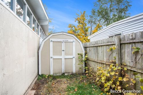 2049 Cypress St, Wyoming MI exterior