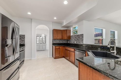 1131 Haleyberry Ave, Fort Pierce FL 34953-6832 exterior