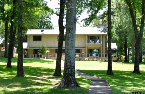 605 Private Road 5881, Yantis TX 75497-6346 exterior