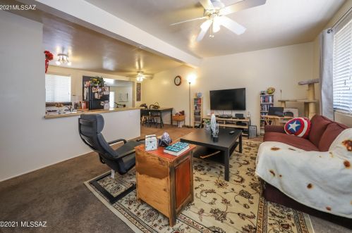 4765 27th St, Tucson, AZ 85711-6410