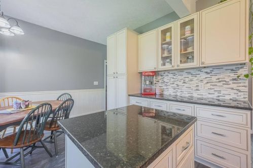 2802 Emerson Lake Dr, Lithonia GA  30078-6642 exterior