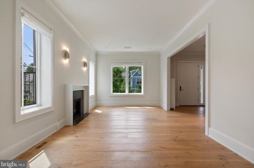 4929 Sherier Pl, Washington DC  20016-3319 exterior