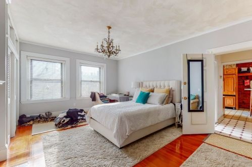 903 Beacon St, Boston MA exterior