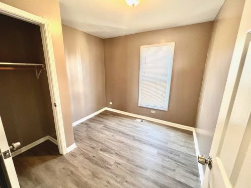 811 8th St, Waukegan IL 60085-7209 exterior