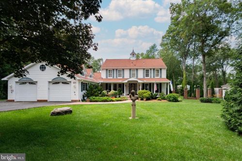 6117 Burnett St, Alexandria, VA 22310-2662