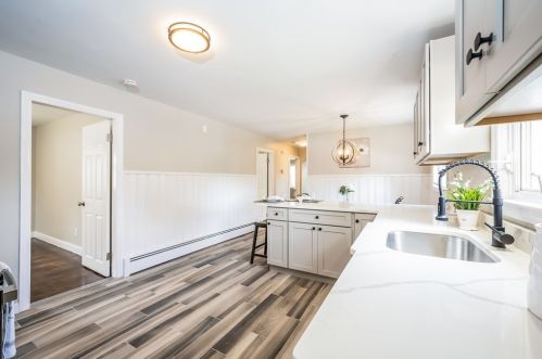 30 Locust Ave, Worcester MA  01604-6020 exterior