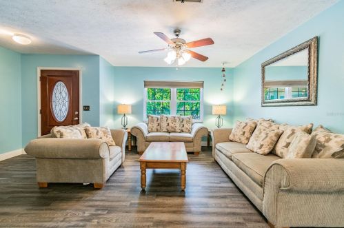 7810 Pleasant Ln, Riverview, FL 33569-4721