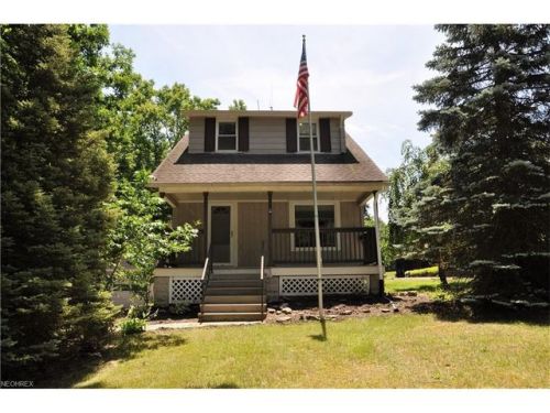 8016 Stone Rd, Cleveland OH  44125-4737 exterior