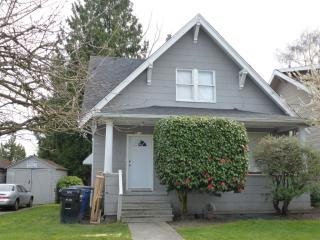 5012 20th Ave, Seattle WA  98107-4807 exterior