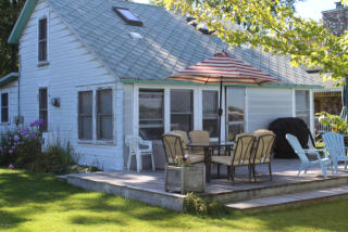 3287 Sandy Beach St, Wayland, MI 49348-9096