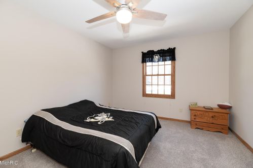 10400 Roger St, Kalamazoo MI 49002-7185 exterior