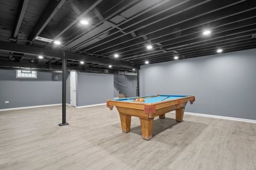 9225 Sacramento, Chicago IL 60805-2637 exterior