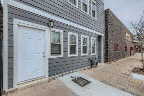 3806 Armitage Ave, Chicago, IL 60647-3404