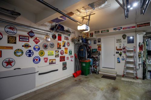 204 Dogwood Ct, Poughkeepsie NY exterior