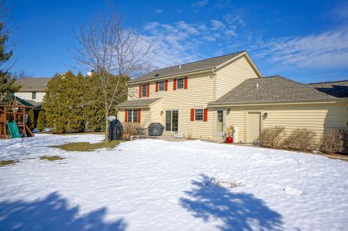 4501 121, Milwaukee WI 53228-2490 exterior