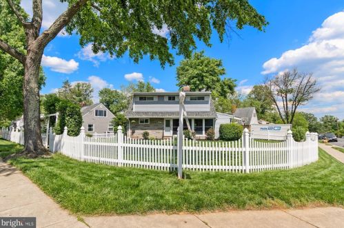 301 Cedar Ln, Rockville, MD 20851-1115