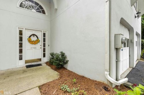 3901 Ashford Lk Ct, Atlanta GA 30319-5103 exterior