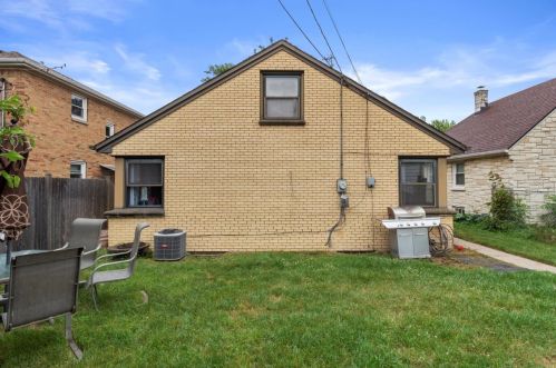 2917 38, Milwaukee WI 53210-2549 exterior