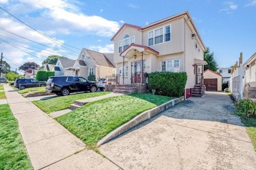 34 Mckeon Ave, Valley Stream, NY 11580-3904