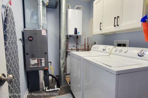 114 Westmont Ave, Lavallette NJ 08735-2042 exterior