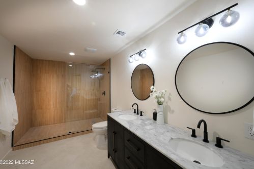 1933 Mabel St, Tucson AZ  85719-4342 exterior