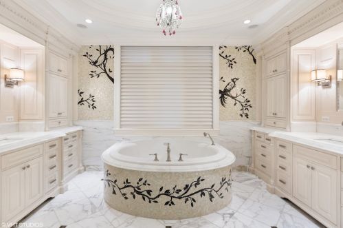 716 Schubert Ave, Chicago IL 60614-1247 exterior