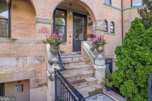 1300 Euclid St, Washington DC  20009-5566 exterior