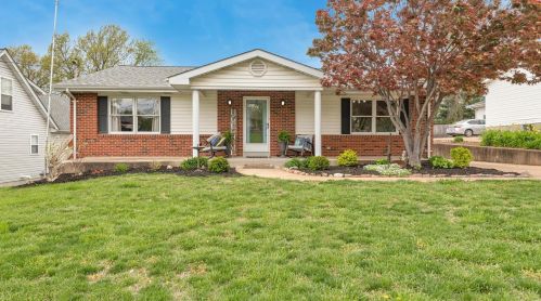 3643 Falcon Ave, Hazelwood, MO 63044-3131