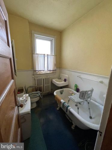 4515 8th St, Philadelphia PA 19140-1343 exterior