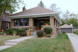 305 Sunset Ave, Aurora IL  60506-2503 exterior