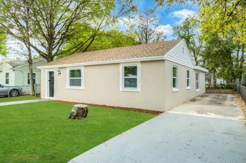 5710 Bolling Dr, Orlando FL  32808 exterior