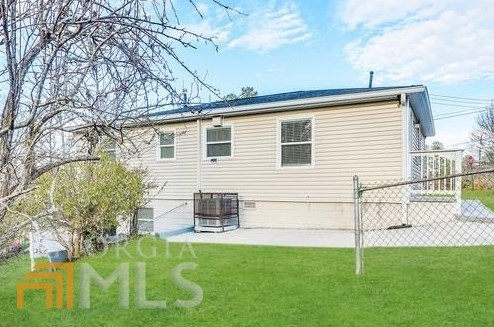 3815 Clovis Ct, Atlanta GA 30331-3437 exterior