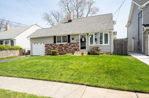 134 Brown Ave, Iselin, NJ 08830-2502