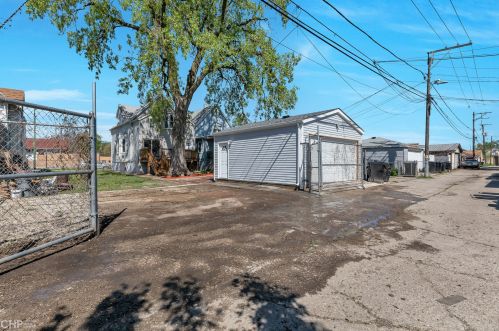 6749 Damen Ave, Chicago IL  60636-3204 exterior