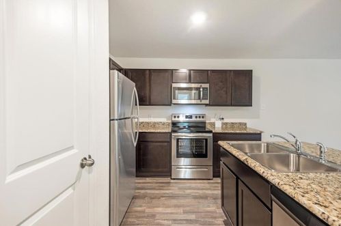 4731 Barry Ave, Dallas, TX 75223-3404