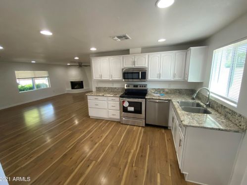 13827 11th St, Phoenix AZ  85022-4316 exterior