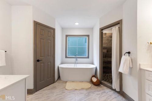 1741 Derry Ave, Atlanta GA  30310-1503 exterior