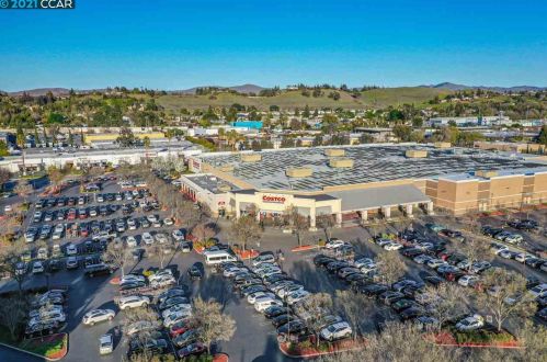 2055 Sierra Rd, Concord CA  94518-2904 exterior