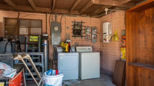 2040 40 Dr, Phoenix AZ 85051-3609 exterior