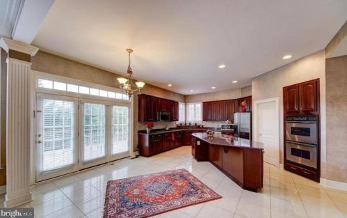 1365 Northwyck Ct, Mc Lean VA  22102-2614 exterior