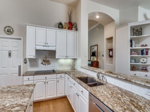 7123 Elm Creek Ln, Dallas TX  75252-2770 exterior