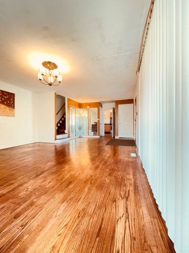 6300 Hermitage Ave, Chicago, IL 60660-1197