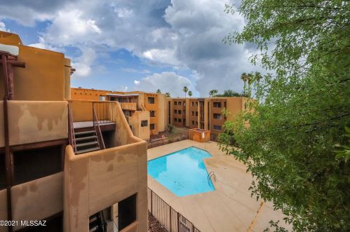 1810 Blacklidge Dr, Tucson AZ  85719-2772 exterior