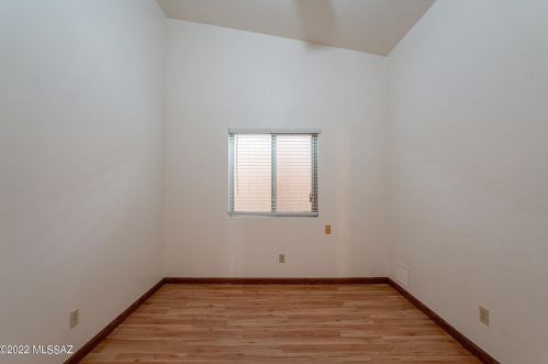 5749 Linden St, Tucson AZ 85719-3549 exterior