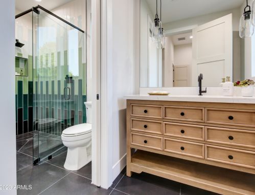 3942 Elm St, Phoenix AZ  85018-3616 exterior