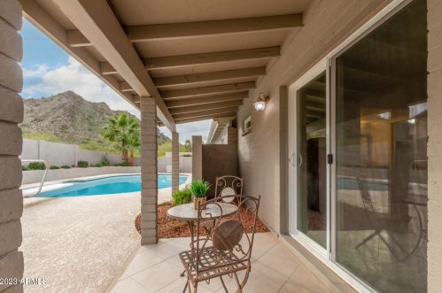 2301 Cortez St, Phoenix AZ  85029-3446 exterior