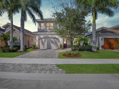 1641 Serrano Cir, Naples, FL 34105-4948